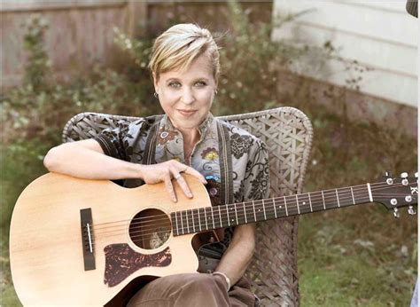 Kristin Hersh .